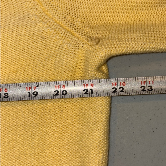 LLBean Woman’s XL Yellow Full Zip Cable Knit Sweater - Picture 6 of 6